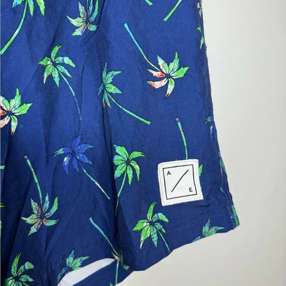 American Eagle Swim Trunks Tree desing size L - Picture 3 of 14